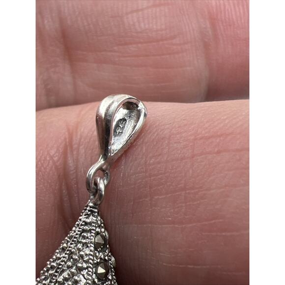White Pearl 925 Sterling Silver Marcasite Pendant 14mm - Picture 3 of 8